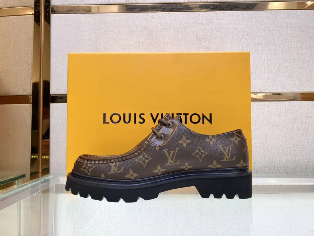 Louis Vuitton Shoe 